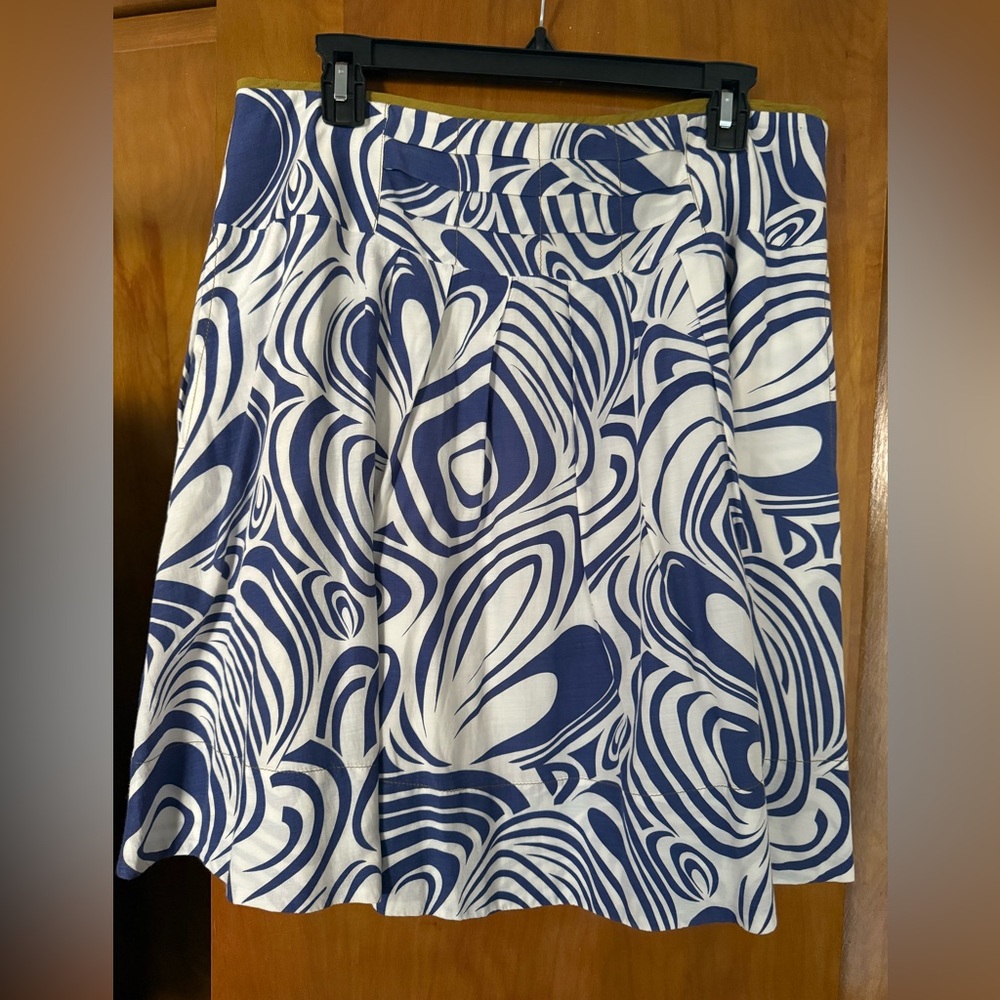 CABi Blue and White Swirl Skirt Size 10